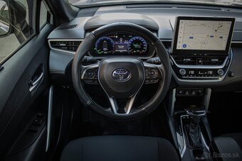 Toyota Corolla Cross 1.8 HYBRID BUSINESS PACKET - 12