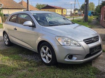 Kia ProCeed 1.4i / mod. 2009 / 130 tisíc KM - 12