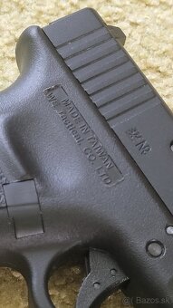 Predám airsoft Glock 17 WE - 12