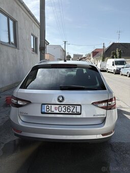 Skoda superb 3 Combi 2.0tdi 110kw automat - 12