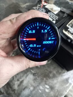 Hodiny tlaku turba - 12