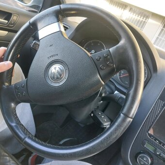 Volkswagen Golf V 1.9 TDI 77 kW, manuál, ročník 2007 - 12