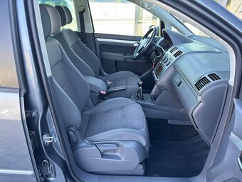 Volkswagen Touran 1.9 TDI DPF Highline 2007 262000km - 12