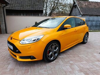 Ford Focus ST 2.0 EcoBoost 250PS - 12