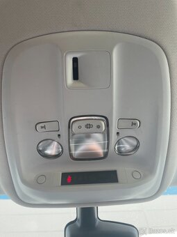 Peugeot 308 1.6 BlueHDi kombi - 12