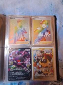 Pokémon Album - 12