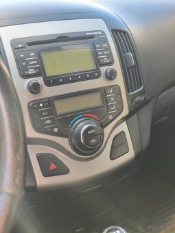 Predám Hyundai i30 combi - 12