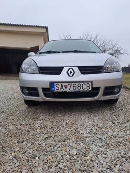 Renault Clio - 12