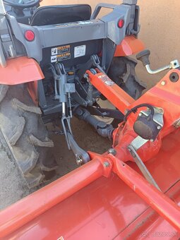 malo traktor - 12