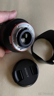 Objektívy pre sony A - 12