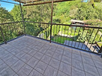 Mestský DOM so záhradou 807 m², 2x kúpeľňa, klíma / Orechová - 12