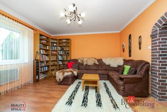Predaj priestranného krásneho rodinného domu v Dobrohošti. - 12