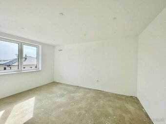 Na predaj novostavba moderného rodinného domu s pozemkom - 12