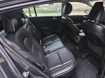 Kia Sportage 2.0 CRDI M6 4WD Platinum JBL Navi Ťažné Kamera - 12