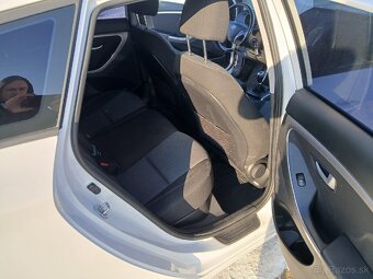Hyundai i30 1.6crdi 160 000km - 12