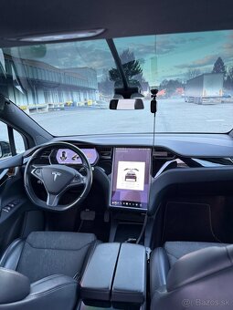 TESLA MODEL X 75D FREE SUPERCHARGING - 12