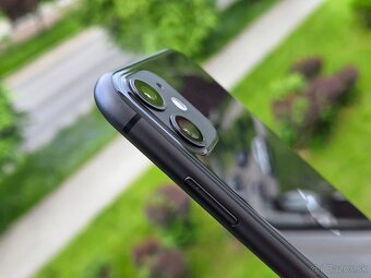 Apple iPhone 11 64GB Black, ako nový, komplet, záruka 12 mes - 12