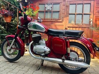 Jawa 250 - 12