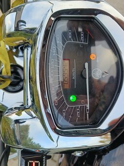 Yamaha Midnight Star XVS 1300 A - 12