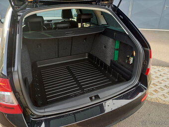 ŠKODA OCTAVIA Combi 2.0 TDI - 12