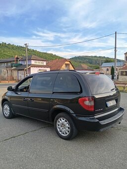 Chrysler Voyager 2.8 CRD - 12