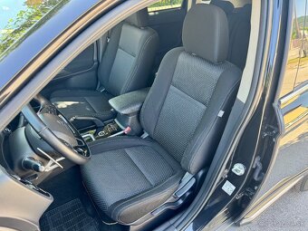 Mitsubishi Outlander 2.0MIVEC 4x4 Automat 2019 - 12