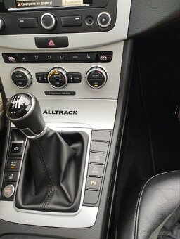 Volkswagen B7 Alltrack, rok 2013 Cena 8500 - 12