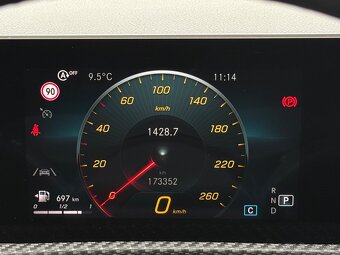 Mercedes Benz CLA 180d Shooting Brake - 12