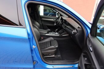 Alfa Romeo Stelvio 2.0 Veloce 206kW Q4 (ODPOČET DPH) - 12