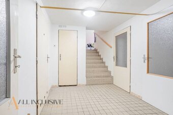 ALL INCLUSIVE | NA PREDAJ 5-IZBOVÝ POSCH. RODINNÝ DOM, DUNAJ - 12
