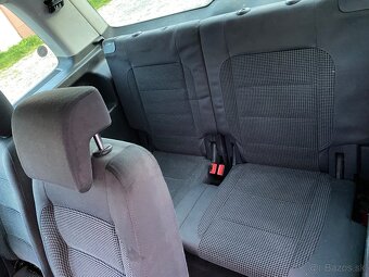 Volkswagen Touran 2.0 TDi 103Kw - 12