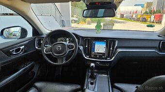 Volvo V60 D3 Momentum - 12