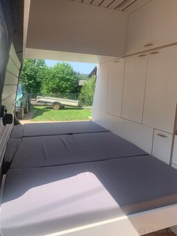 Volkswagen T5 karavan - 12