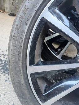 4ks orig. 18' kolesa Mercedes + zimne 225/40R18 - 12