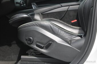 Volvo XC90 2.0 B5 Drive-E R-Design AWD A/T - 12