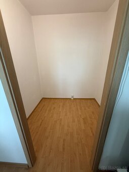 1 izbový byt na predaj, ul. Pod papierňou BJ - 12