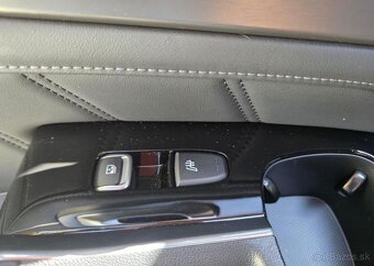 Kia Sorento 2.2-MAX.VÝBAVA-ZÁRUKA-NÍZKÉ KM - 12