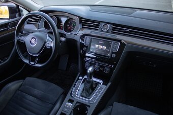 VW Volkswagen Passat Variant 2.0 TDI DSG - 12