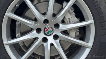 Alfa Romeo Stelvio 2.0T 148kW AT8 Q4 | TOP STAV | SR |DPH - 12
