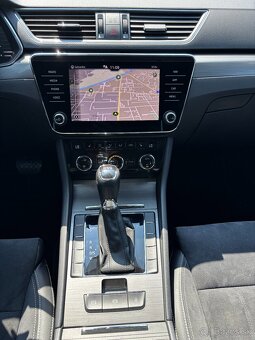 Škoda Superb Combi 2.0 TDI SCR Style DSG - 12