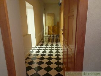 Kamenný dom neďaleko Banskej Štiavnice s cca 70-árovým poz - 12