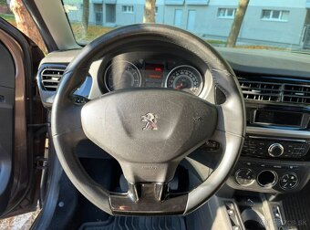 Peugeot 301 1.6 HDI - 12