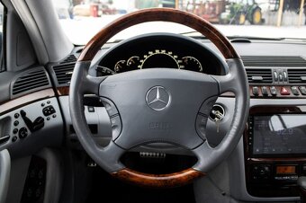 Mercedes-Benz S-triedy 500 (2000) - 12