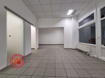 45 m2 OBCHODNÝ PRIESTOR V SENCI, pešia zóna - 12