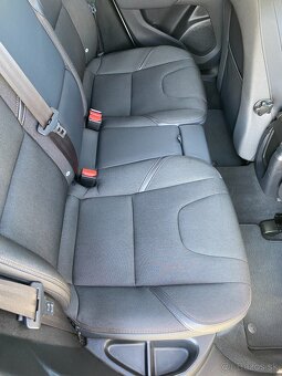 Volvo V40 Cross Country D2 Momentum Pro, Top stav. - 12