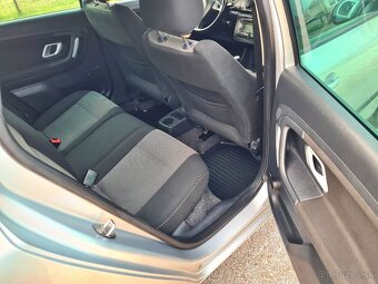 Škoda Fabia 2 Combi 1,4 16V Benzìn 63KW Sport Line - 12