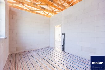 Nasťahujte sa už toto leto – projekt Ronde.sk finišuje - 12