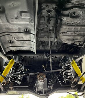 Toyota Landcruiser 90 - 12
