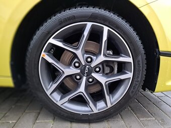 Kia Ceed Hatchback, 1.5L, 118kW, 2022 - 12