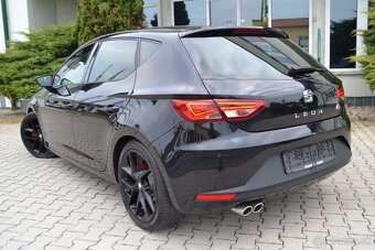 SEAT LEON III 2.0 TDI FR, KOŽA, R18, XENÓNY, NAVI, TEMPOMAT - 12
